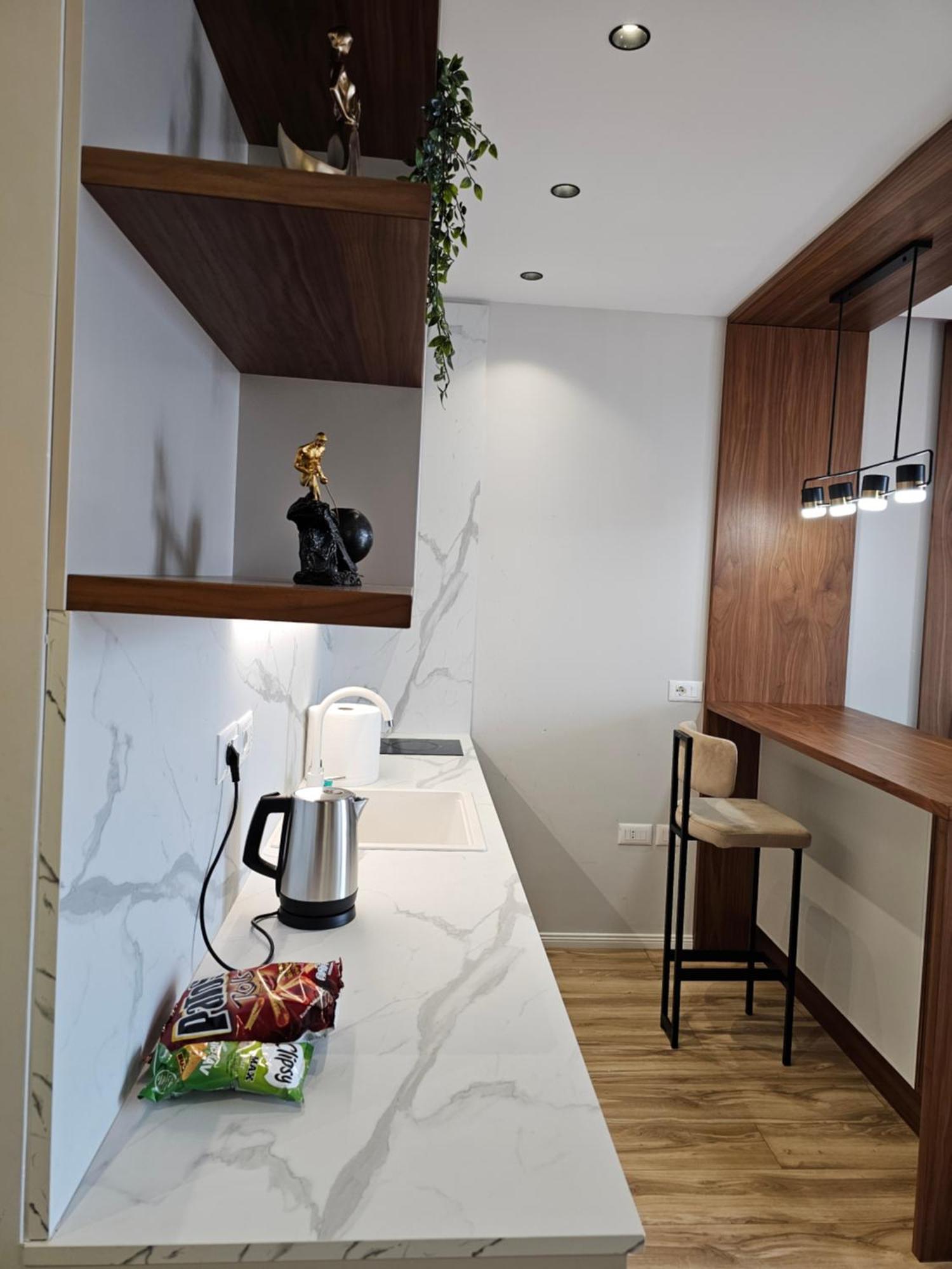 Luxury Square 21, Seven Heavens Apartmán Tirana